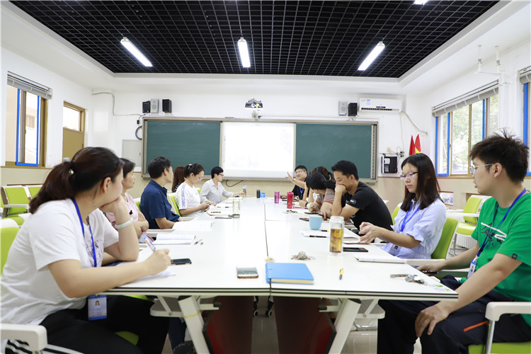 圖片1：會議現(xiàn)場.JPG