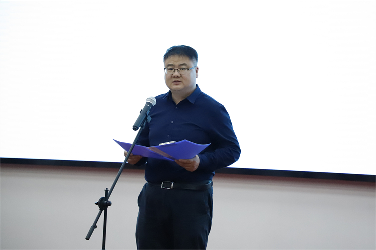 圖片1：鄭州中學黨委委員、副校長田玉寶致開幕辭.JPG