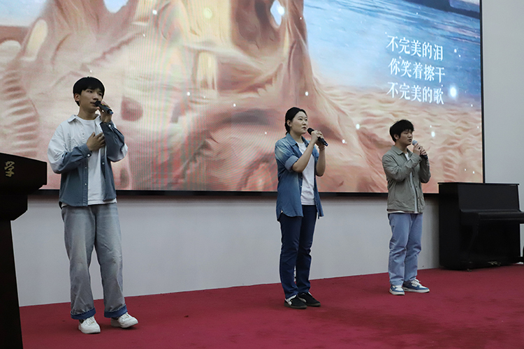 圖片9：歌舞《不完美小孩》.JPG