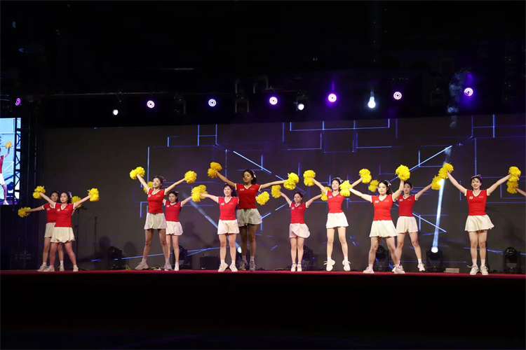 圖五：啦啦操《加油加油GOGOGO》.jpg